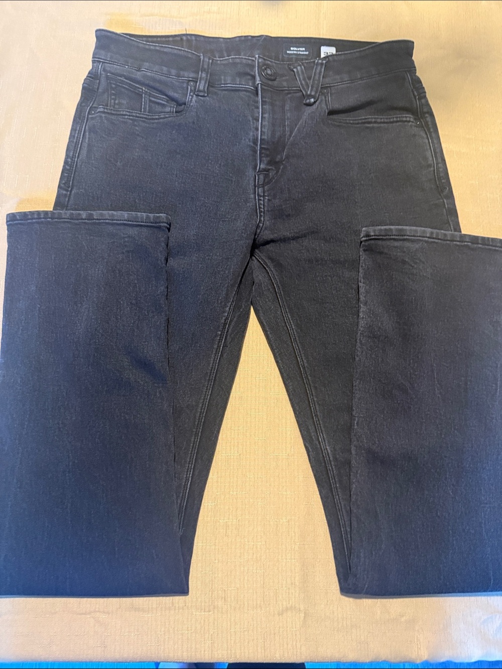 Volcom Men's Straight Black Denim Jeans- inseam is abt 31 inch